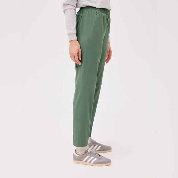 Outdoor Voices Zephyr Pants in Laurel Wreath, Size S - Picture 5 of 10
